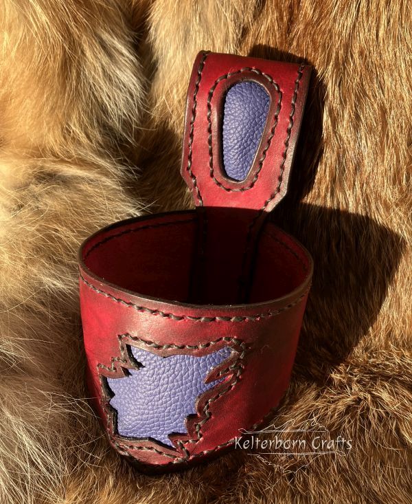 "Winter Wolf" Leather Belt Horn Holder
