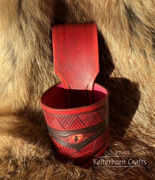"The Eye" Leather Belt Horn Holder