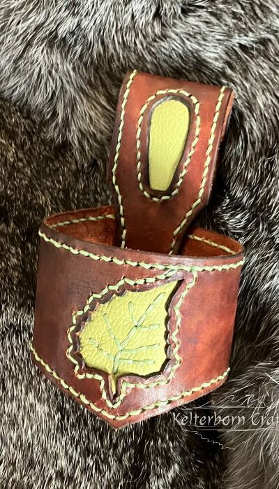 "Birch Leaf" Leather Belt Horn Holder