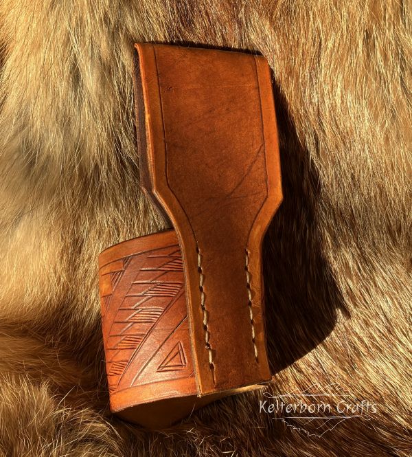 "Geometric Pattern" Leather Belt Horn Holder
