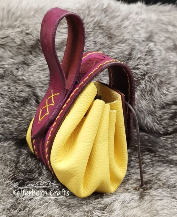 Small Leather Pouch "Scales" - Purple and Yellow